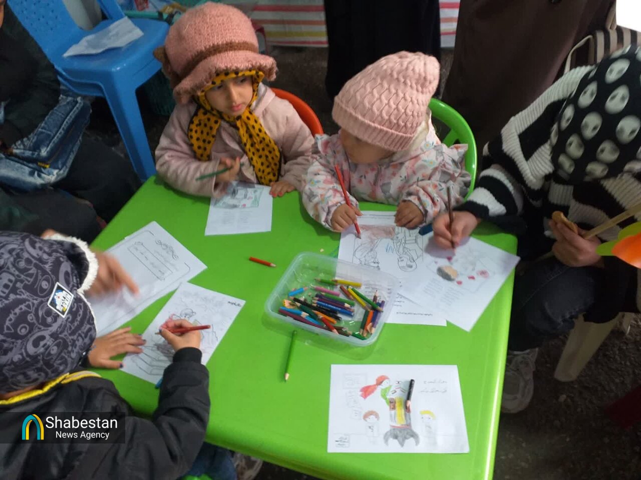 حضور پرشور بچه‌های مسجدی در موکب «سربلند» بیجار همزمان با شب شهادت امام صادق(ع)