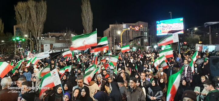 نقش‌ محوری کانون فرهنگی هنری مشفقین در اجتماعات شبانه جنگ