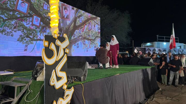 هنرمند مسجدی میناب روایتگر اندوه و استقامت خانواده‌های شجره‌طیبه در نمایش «میدان نبرد» شد
