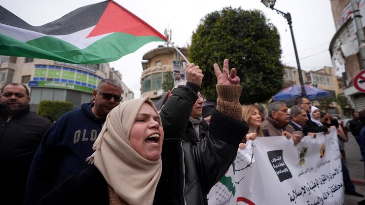 تجمع فلسطینی‌ها در حمایت از زندانیان در زندان‌های اسرائیل