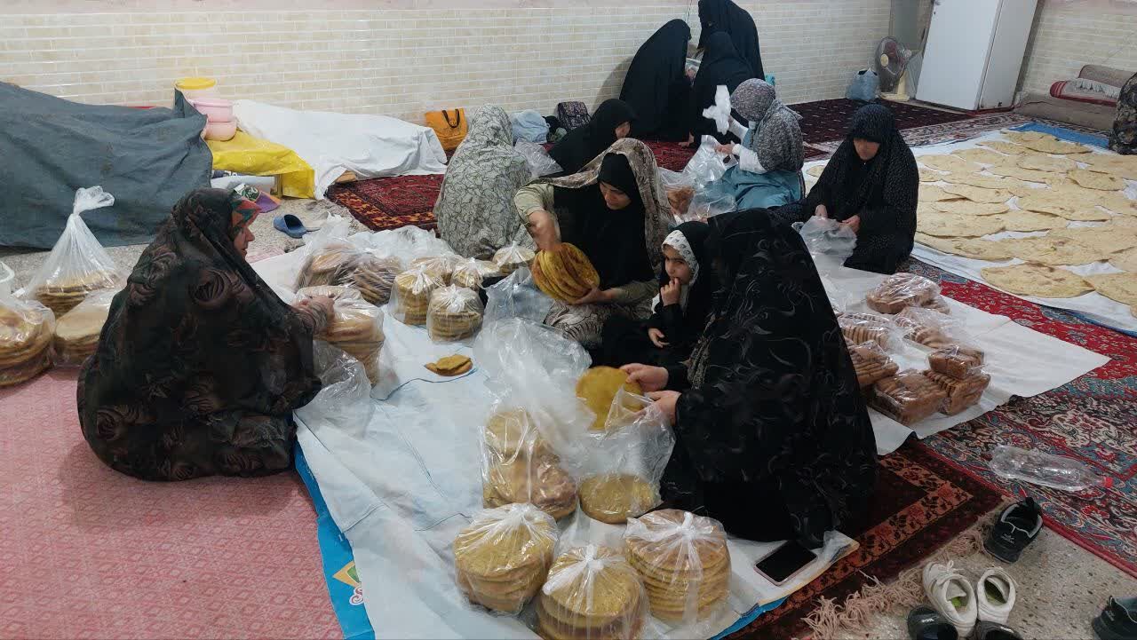 عطرِ نان، بویِ نصرت و ایمان؛ مشقِ ایثارِ بانوان آیسکی