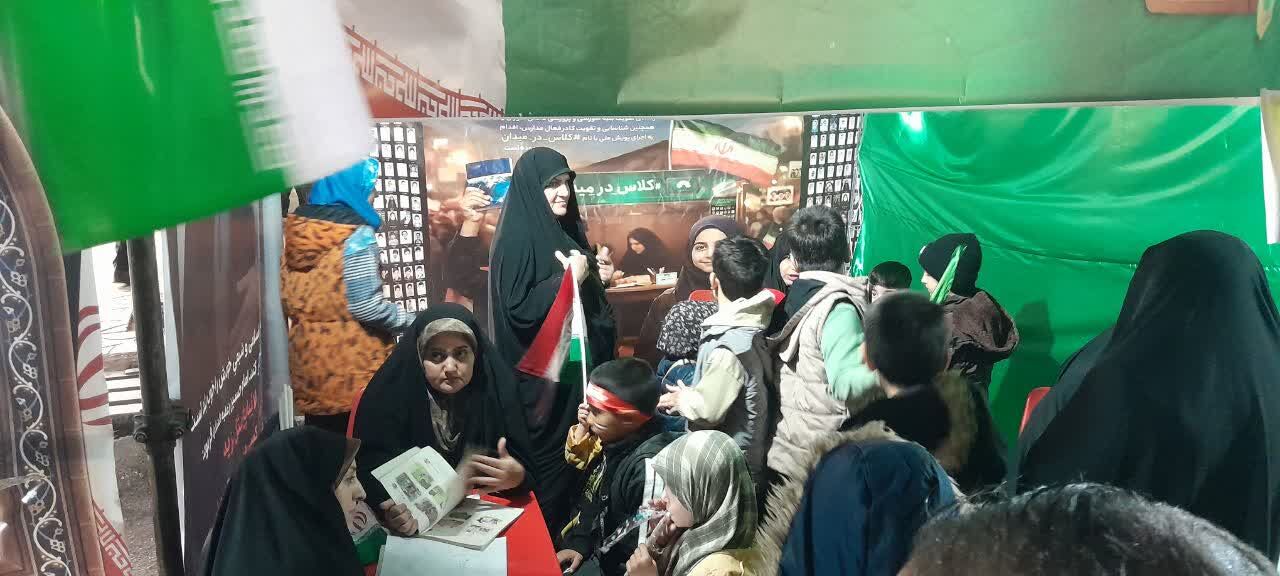 کلاس درس در میدان؛ تجلی ایثار معلمان