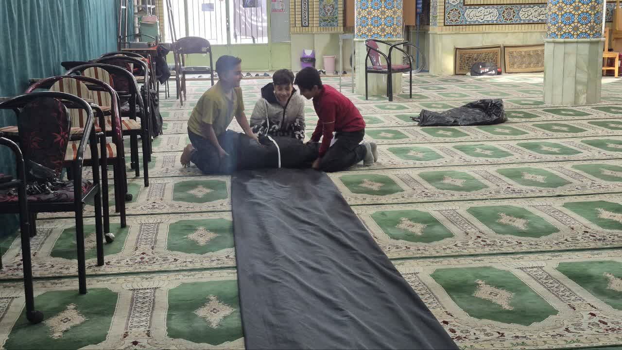 نوجوانان بروجن، میزبان آیین‌های دهه کرامت؛ آنگاه که مسجد با شورِ جوانان معنا می‌یابد