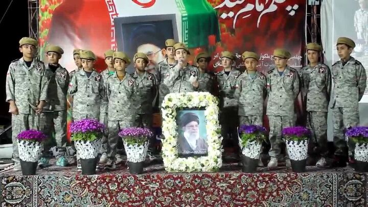 وقتی گروه سرود حضرت قاسم (ع) داودآباد برای کودکان میناب آواز غم خواند