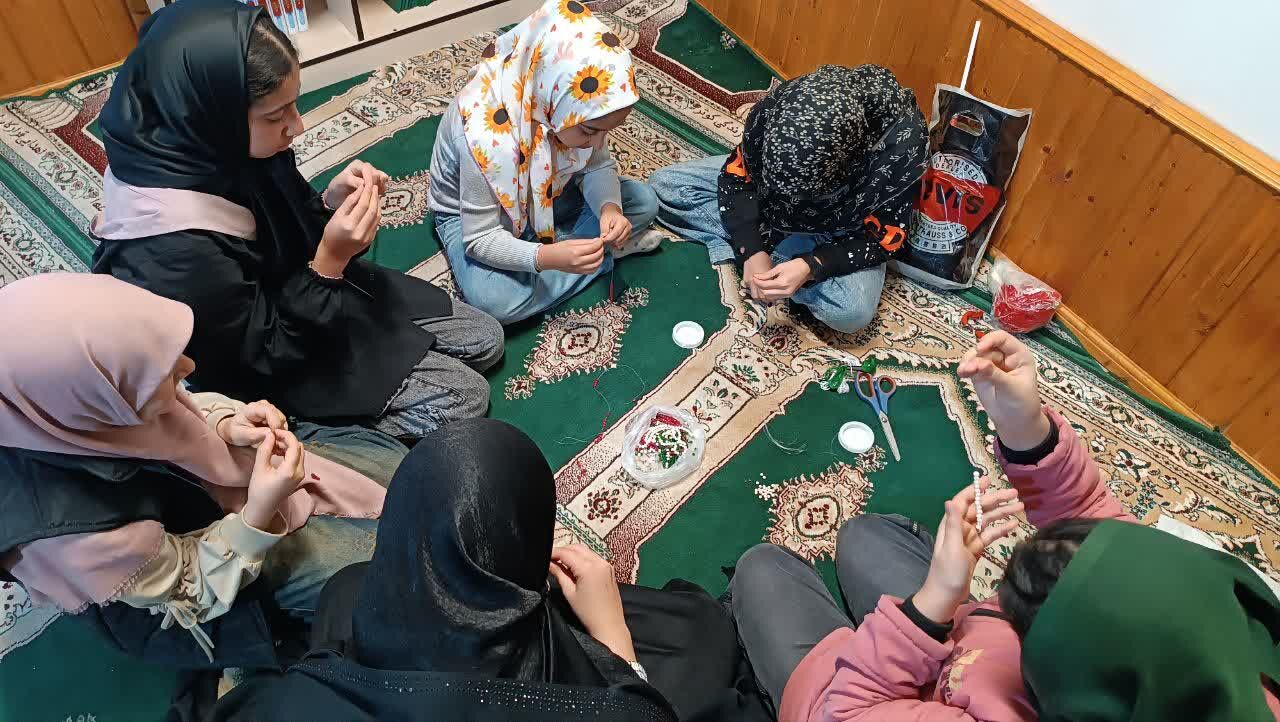 نوجوانه‌های مسجد رامسر و ادای دین به رهبر شهید انقلاب