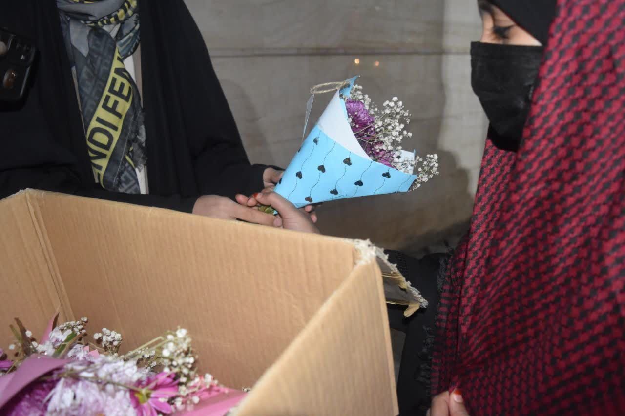 شبِ شکوفه‌ها در شهر کیان؛ آیین قدردانی از دختران به‌افتخار دهه کرامت