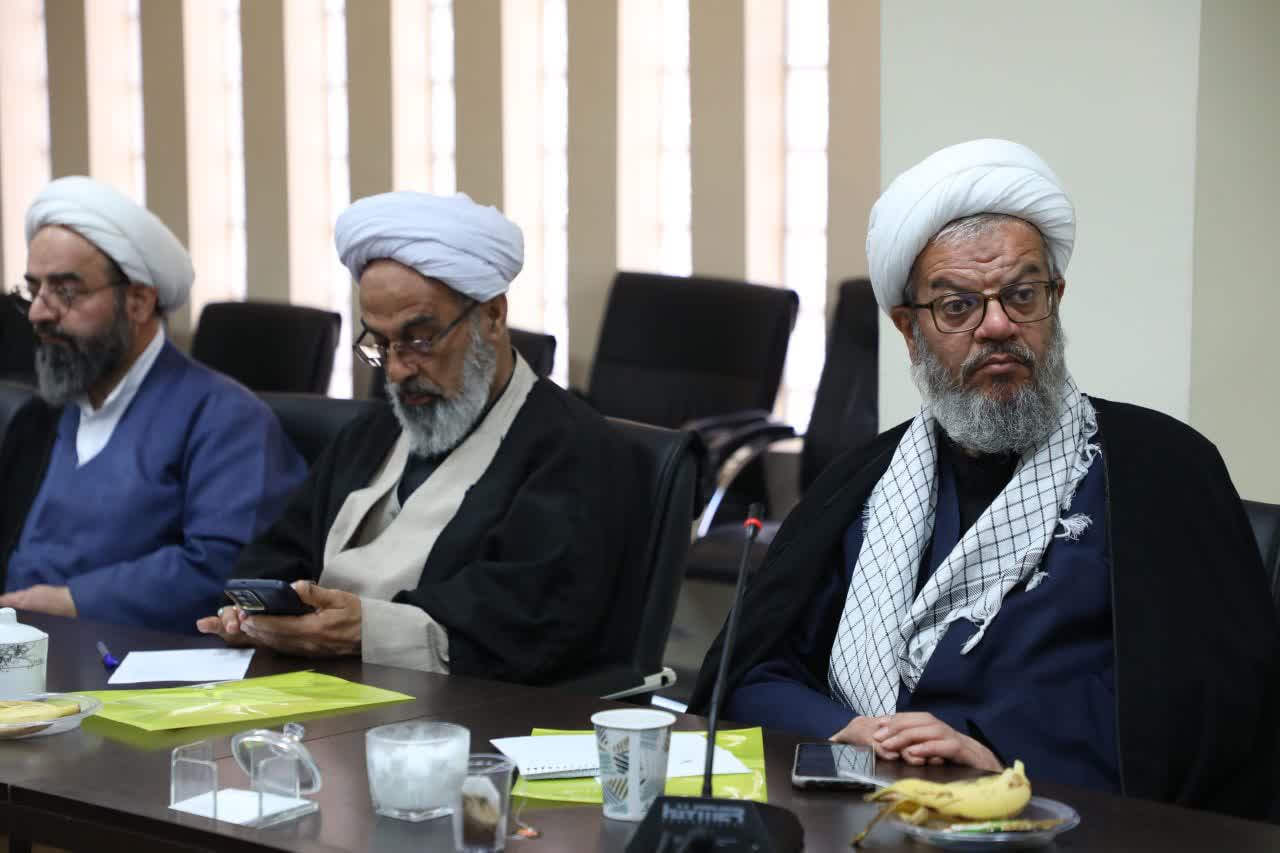 سیاستگذاری و راهبری برنامههای «شبهای اقتدار» بر عهده ائمه جمعه قرار دارد