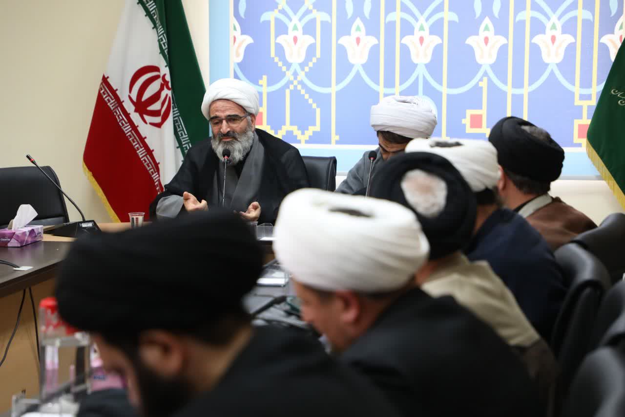 سیاستگذاری و راهبری برنامههای «شبهای اقتدار» بر عهده ائمه جمعه قرار دارد