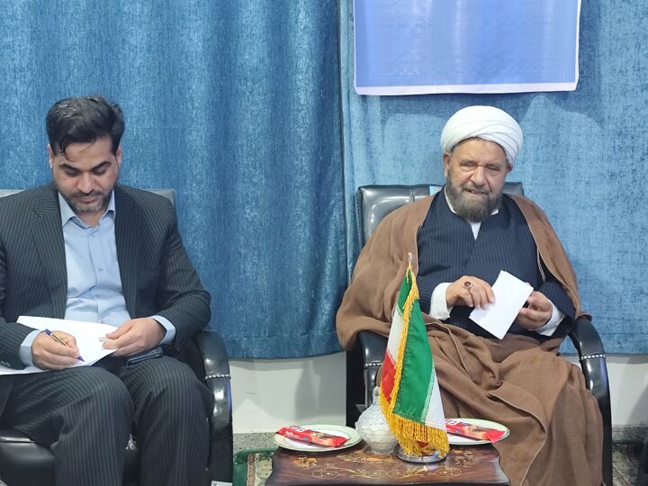 مصلی‌ها و مساجد، مراکز راهبردی ترویج فرهنگ مطالعه/ ایران دست برتر منطقه‌ای را دارد