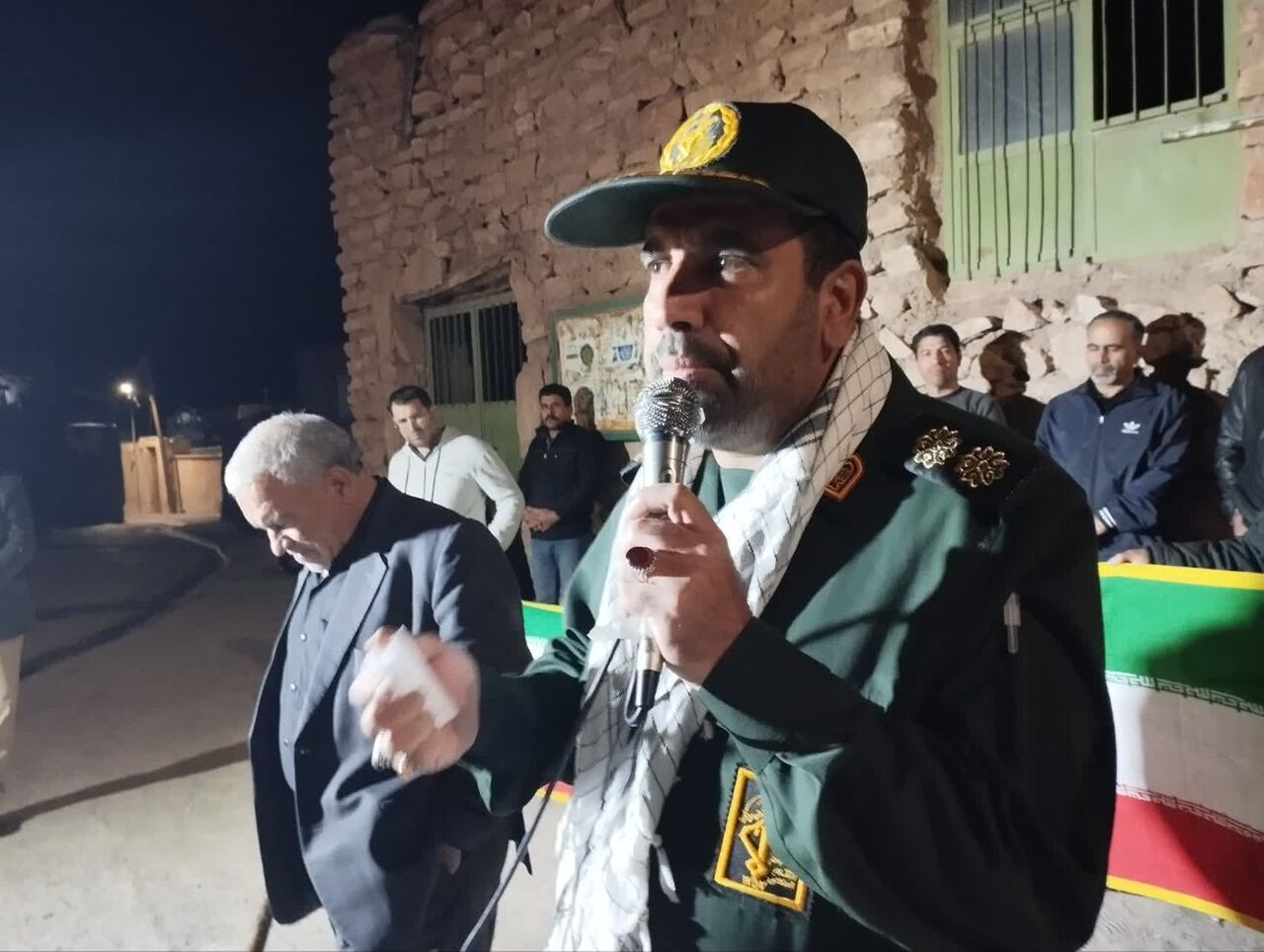 همکاری کانون‌های فرهنگی هنری راوه در برگزاری چهل‌وهشتم شب تجمع حماسی مردم