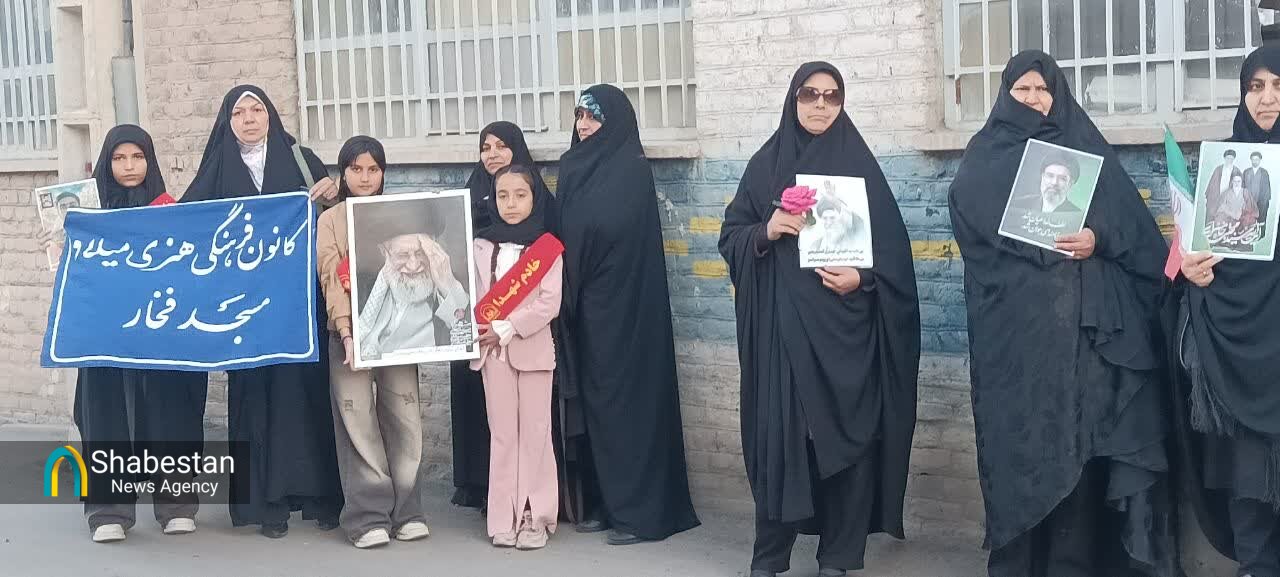 پیوند دلهای بچههای مسجدی کاشمر با خانوادههای شهدا