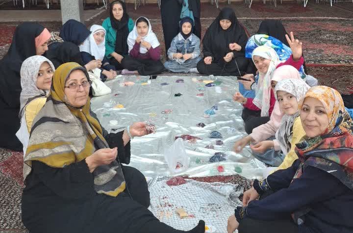 مسجد؛ سنگرِ کودکانِ مهدوی/ سربازان کوچک در ارومیه به صف شدند