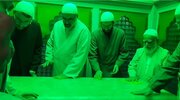 حرم سیدجلال الدین اشرف به مناسبت دهه کرامت عطر افشانی شد