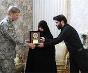 اعطای نشان فداکاری به شهید سرلشکر موسوی