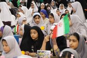 دانش آموزان پیشوایی دهه کرامت را به یاد شهدای میناب گرامی داشتند