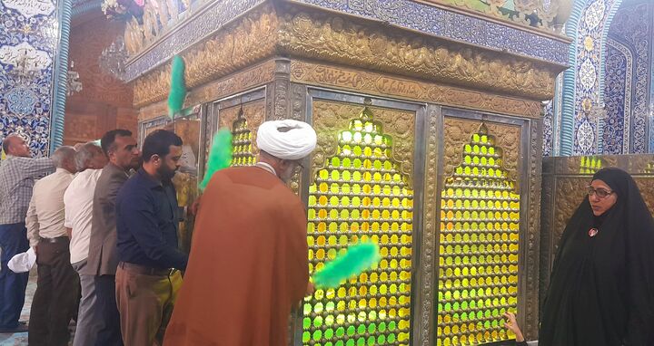 آیین غبارروبی مضجع شریف امامزاده سید مظفر(ع) در بندرعباس برگزار شد