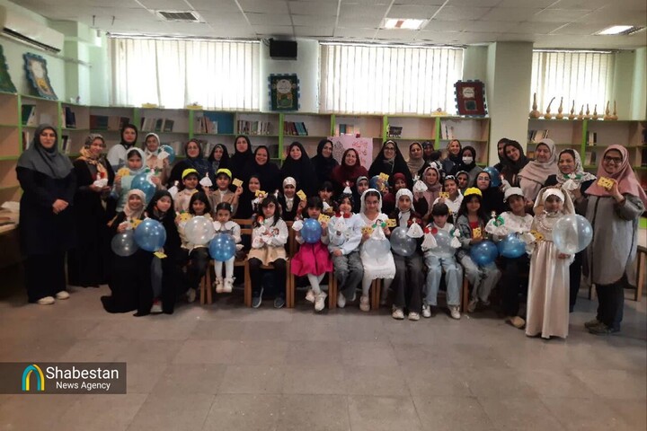جشن دخترانه در گرگان؛ مادر و دختر زیر سایه مهربانی حضرت معصومه(س)