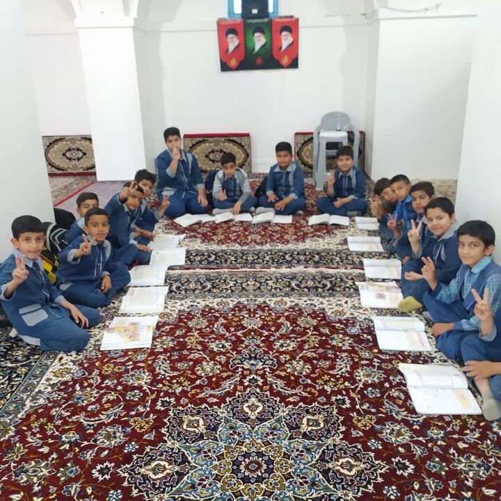 وقتی منزل و مسجد، پناهگاهِ دانش در دل کویر می‌شود