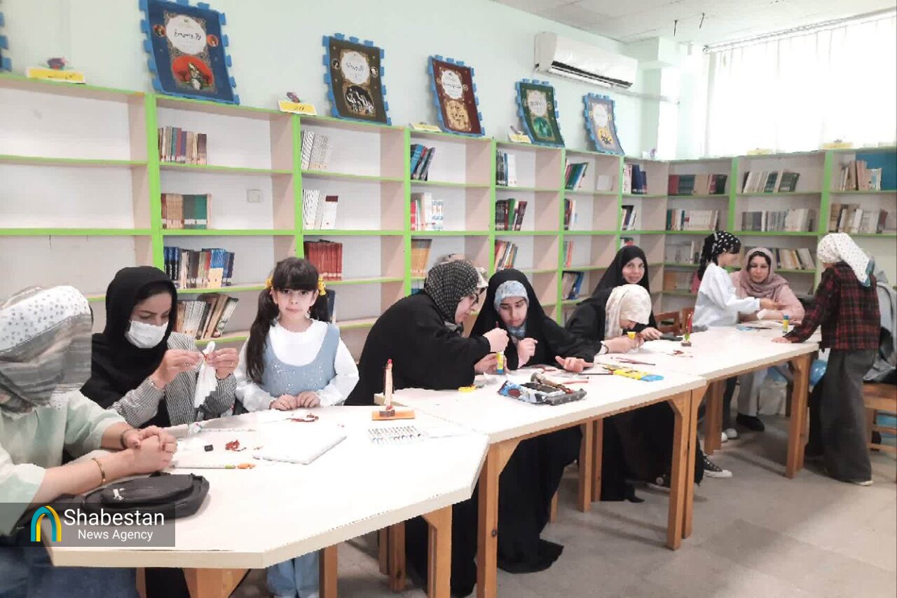 جشن دخترانه در گرگان؛ مادر و کودک زیر سایه مهربانی حضرت معصومه(س)