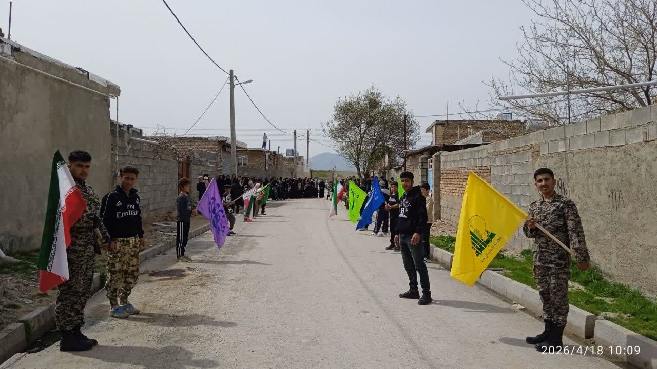 استقبال اهالی روستای سیاه بید از خادمان حرم حضرت معصومه(س)