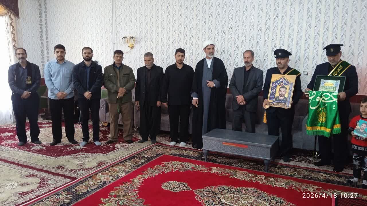 استقبال اهالی روستای سیاه بید از خادمان حرم حضرت معصومه(س)