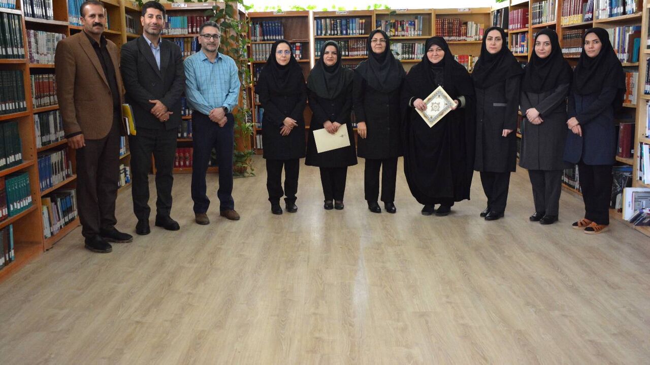 گرامیداشت روز دختر و تقدیر از دختران کتابدار کرمانشاه برگزار شد