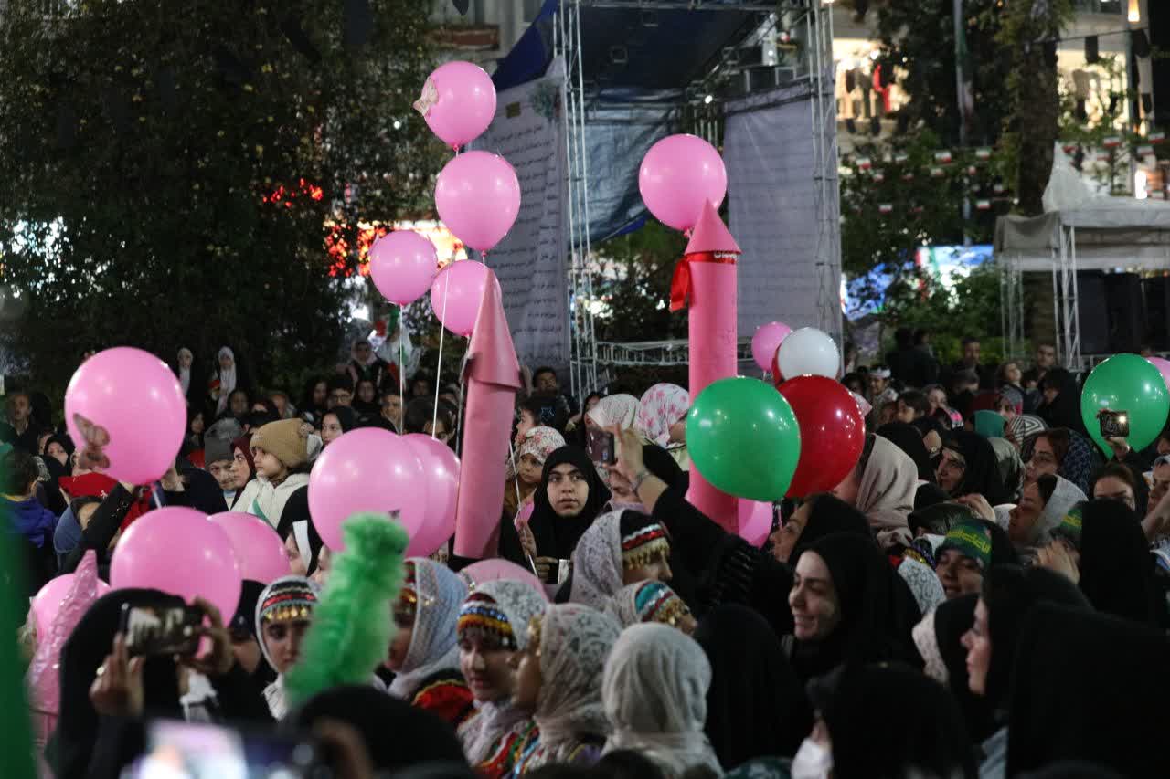 اجتماع باشکوه گیلدختران ایران در رشت