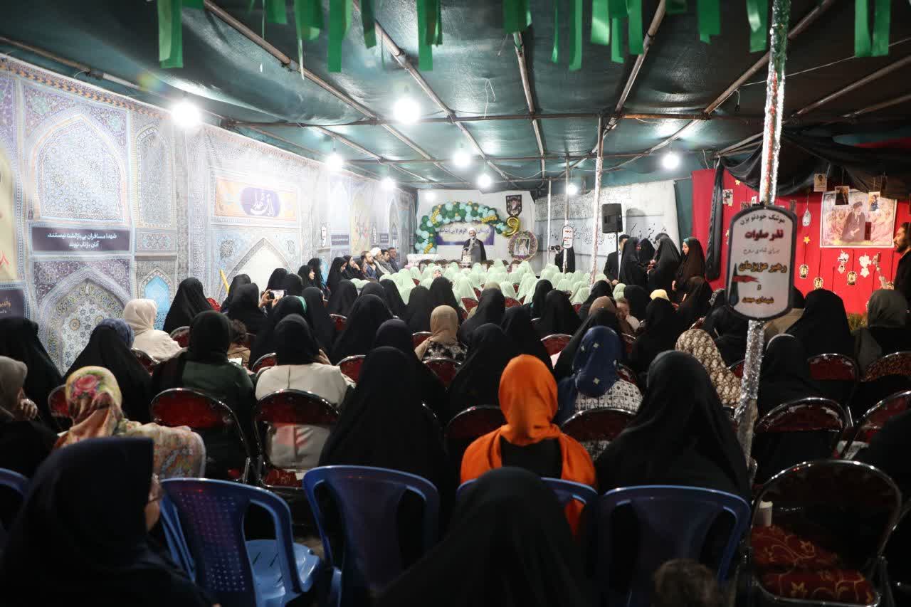 جشن عبادت دختران شاهد فاطمة‌الزهرا(س) سمنان &nbsp;برگزار شد