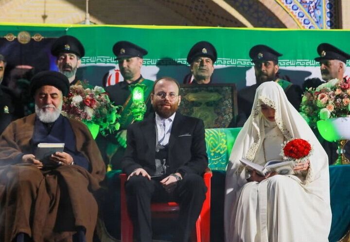 عقد ازدواج زوج جوان قمی در اجتماع شبانه مردم منطقه پردیسان