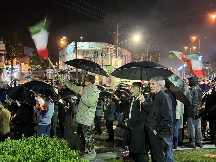 استمرار حضور مردم خرم‌آباد در سنگر خیابان