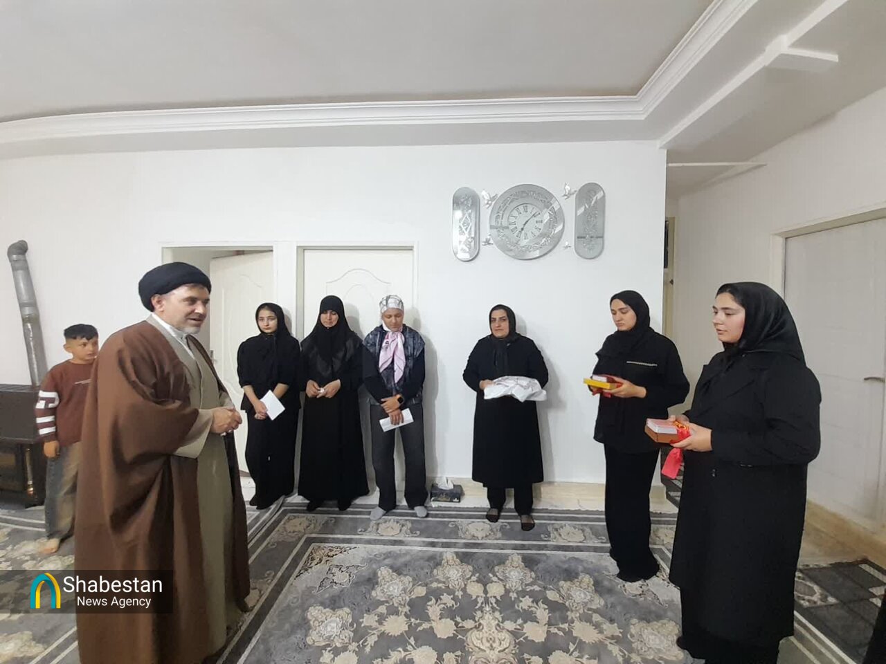 تجلیل از صلابت دختران شهدای جنگ رمضان در آیین روز دختر