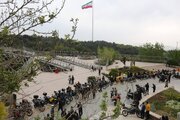 رالی موتورسواران زن و مرد از پل طبیعت در حمایت از «پویش جان فدا برای ایران»