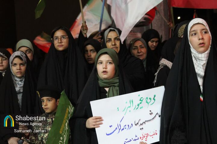 تجمع‌های شبانه مشهدی‌ها امام رضایی شد