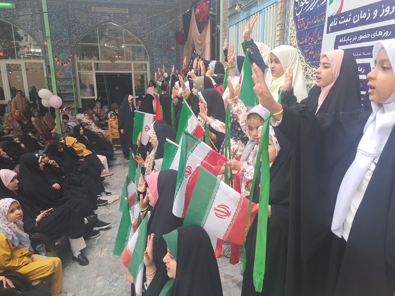 عطر حرم کریمه اهل‌بیت(س) در شهرکرد؛ میزبانی مسجد صاحب‌الزمان(عج) از خادمان حضرت معصومه(س)