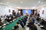 ملت ایران در برابر استکبار ایستادگی می‌کند