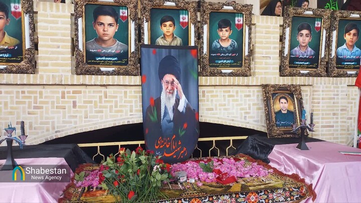 قدردانی پدر شهید دانش‌آموز میناب از همدردی هیئت فاطمیه آران و بیدگل