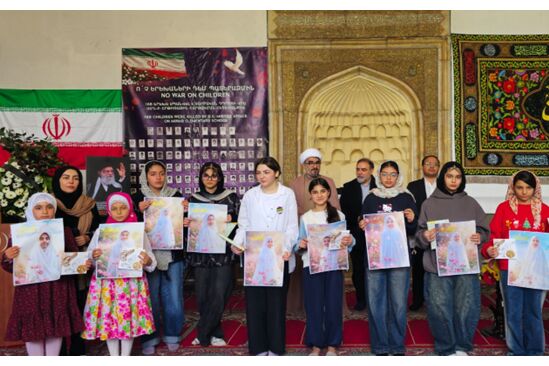 جشن روز دختر در ایروان و ادای احترام به شهدای مدرسه میناب