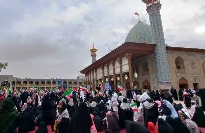 وقتی دهه کرامت از «حرم» آغاز می‌شود؛ دهه کرامت با میثاق فاطمی در شیراز کلید خورد