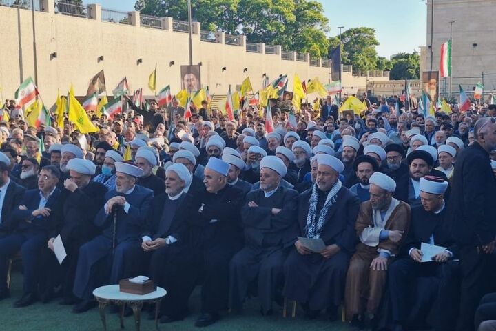 تجمع «وفاداری و بیعت» در مقابل سفارت ایران در لبنان؛ تاکید بر پایبندی به مقاومت