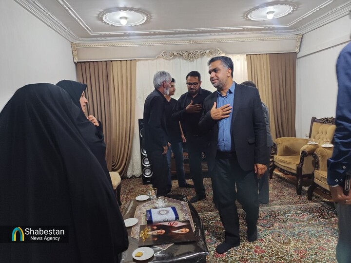 خانواده شهدا در انتقال میراث معنوی ایثار به نسل‌های بعد نقش آفرینند