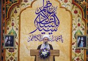 دهه کرامت؛ فرصت بازگشت به معنویت/ رمز پیروزی ملت ایران اطاعت از ولایت است