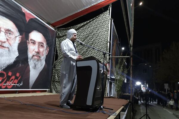 حضور شبانه مردم، نماد همبستگی و بصیرت در کردستان است