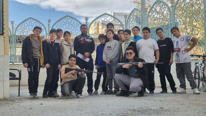 از حلقه‌های قرآنی تا میدان دقت؛ هیجان تیراندازی در کانون ضیافت بروجن