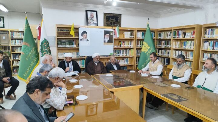 برنامه «پاتوق کتاب» در کتابخانه عمومی امیرالمؤمنین(ع) زاهدان برگزار شد