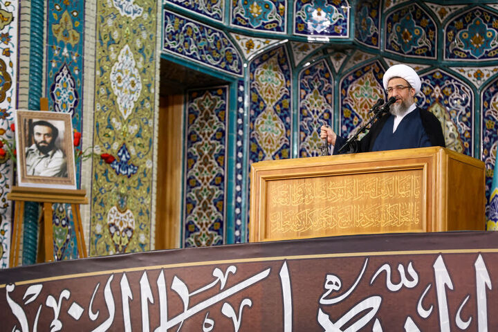 عمده موضوع اقتصاد مقاومتی بر توان داخلی تأکید دارد