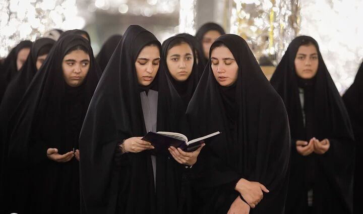 روایت «نگاه زن» در قاب یک نمایشگاه؛ از غرفه کافه نور و نبات تا تبیین دیدگاه رهبری