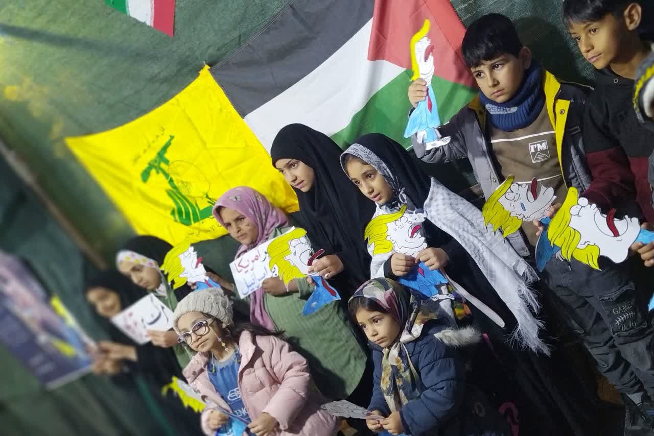 هنر، سلاحِ برّانِ «خون‌خواهی»؛ وقتی بومِ نقاشی در سنگر مسجد به خروش می‌آید