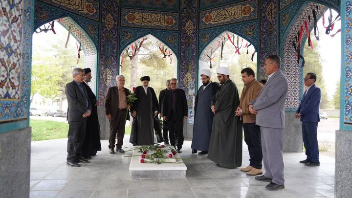 ادای احترام مشاور رئیس‌جمهور و استاندار کهگیلویه و بویراحمد به شهدای گمنام