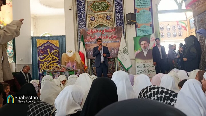 اجتماع دختران جانفدا در آستان امامزاده علوی(ع)