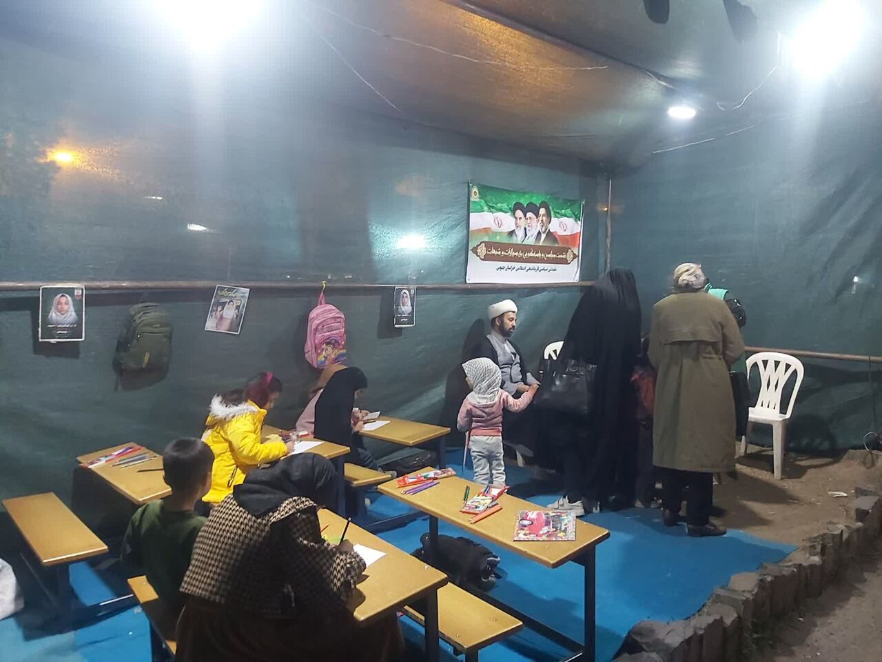 خدمت جهادی موکب «میناب ۱۶۸» بیرجند/ مشقِ خونخواهی با مدادرنگی